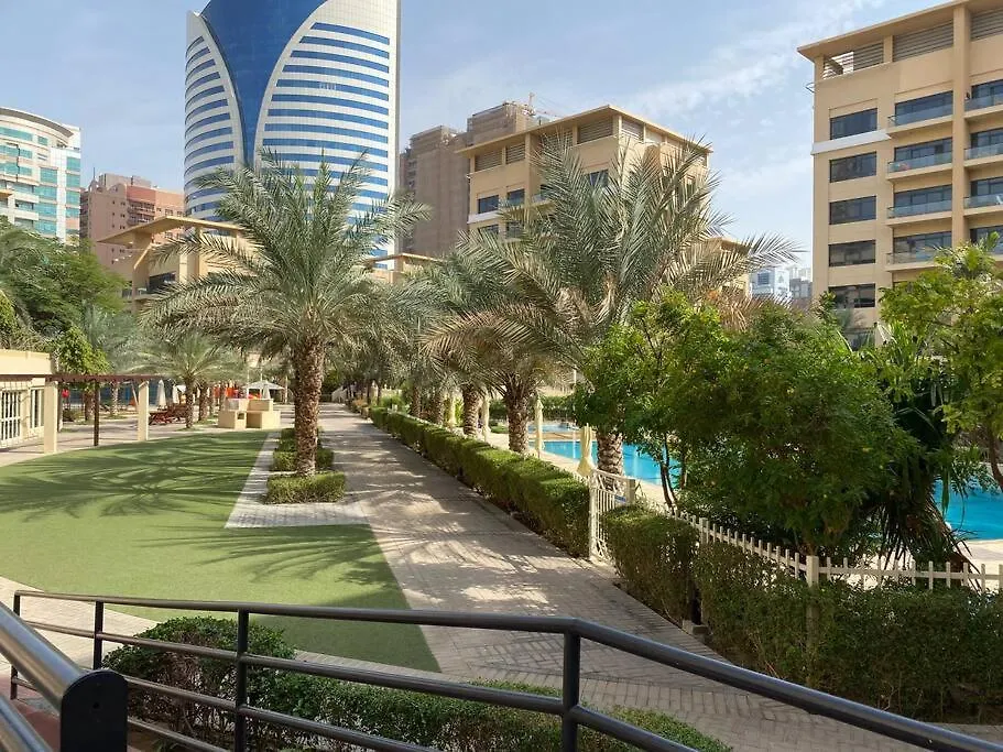 Bright & Relaxing 2 Bedroom Apartment With Easy Access Dubai